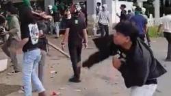 Demo Tuntut Pemekaran Luwu Raya Ricuh, 7 Satpol PP Sulsel Luka Terkena Lemparan Batu<
