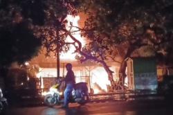 Kebakaran Rumah di Asembagus Situbondo, 2 Bangunan Ludes Dilalap Api<