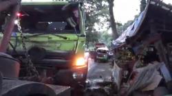 3 Kendaraan Kecelakaan Beruntun di Jalur Bandung–Cirebon, Sopir dan Kernet Truk Luka Parah<