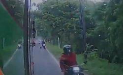 Viral Video Bus Trans Jatim Dilempar Batu di Gresik, Polisi Kantongi Identitas Pelaku<