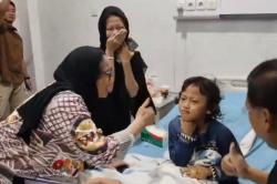 Wakil Kepala BGN Jenguk Pasien Diduga Korban Keracunan MBG di Grobogan