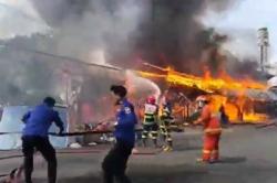 Gas Bocor Picu Kebakaran 6 Kios di Jambi, 1 Orang Tewas Terjebak Api<