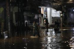 114 RT dan 15 Ruas Jalan di Jakarta Masih Terendam Banjir Malam ini<