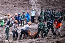 Kronologi 23 Marinir Tertimbun Longsor Cisarua, 4 Meninggal Dunia saat Sedang Latihan<