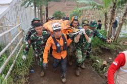 Hari Ketujuh Operasi SAR Longsor Cisarua Bandung Barat, 5 Kantong Jenazah Dievakuasi