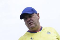 Persib Tak Mau Terpeleset di Manahan, Bojan Hodak Waspada Kebangkitan Persis Solo
