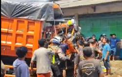 Kecelakaan Beruntun Dump Truk Rem Blong di Pasuruan, 1 Sopir Tewas Terjepit<