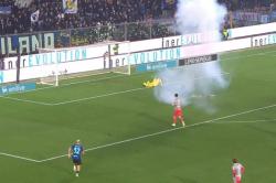 Pelempar Flare yang Cederai Emil Audero Teridentifikasi, Pelaku Kehilangan Jari dan Segera Ditangkap