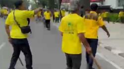 Musda Golkar Sumut di Medan Diwarnai Kericuhan, Massa Mengamuk Bawa Kayu<