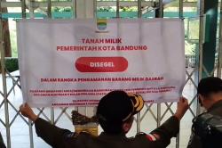 Bandung Zoo Disegel Pemkot, Akses Wisata Ditutup selama 3 Bulan<