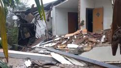 Talud Ambrol, 2 Rumah di Kompleks Villa Payung Indah Semarang Rusak Parah<