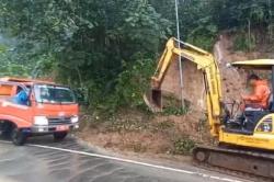 Banjir Bandang dan Longsor Terjang Ungaran Timur Semarang, Aktivitas Warga Lumpuh<