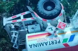 Kecelakaan Maut Truk Tangki BBM Terguling di Sorong, 2 Orang Tewas<