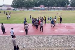Final Liga 4 Lampung Ricuh, Wasit Dikejar dan Dipukul usai Anulir Gol<