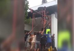 2 Pekerja Proyek Koperasi Merah Putih di Pemalang Nyaris Tewas Tersengat Listrik<