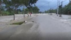 Banjir Rendam Jalan Grobogan-Semarang Belum Surut, Puluhan Kendaraan Terjebak Belasan Jam