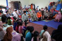 BNPB Gerak Cepat Tangani Bencana Tanah Bergerak di Tegal, 900 Huntara Disiapkan<