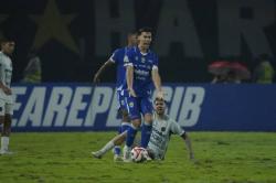 Debut Singkat Dion Markx di Persib Bandung Berbuah Manis, Bojan Hodak Lakukan Eksperimen Berani
