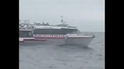 Kapal Cepat Bawa 108 Penumpang Dihantam Ombak di Selat Lombok, Lambung Depan Pecah