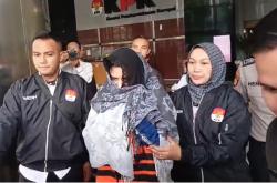 Ditangkap KPK, Fadia Arafiq Ngaku Tak Paham Aturan gegara Dulu Pedangdut<