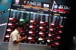 IHSG Hari Ini Ditutup Anjlok 1,23 Persen ke 6.130, Nilai Transaksi Rp17,8 Triliun