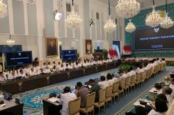 Prabowo Kaji Potong Gaji Menteri hingga Anggota DPR, Ini Reaksi Golkar