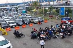 H-6 Lebaran, Pemudik Motor Terjebak Macet Horor hingga  10 Km di Gilimanuk Bali<