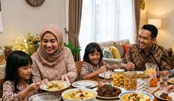5 Tips Jaga Kesehatan saat Lebaran, Ingat Perhatikan Porsi Makan
