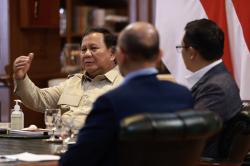 Prabowo Fokus Benahi TNI-Polri, Tegaskan Tak Ada yang Kebal Hukum!