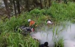 Kecelakaan di Jalur Cangar-Pacet: Motor NMAX Terjang Jalur Penyelamat, 3 Orang Luka Parah