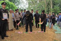 Aiptu Apendra Gugur saat Pengamanan Lebaran, Dianugerahi Kenaikan Pangkat Luar Biasa<
