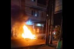 Kecelakaan Mengerikan 2 Motor Bertabrakan hingga Terbakar di Medan, 2 Orang Luka<