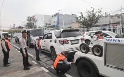 29 Kendaraan Ditindak gegara Parkir Liar di Jaktim, Diderek hingga Pentil Ban Dicabut