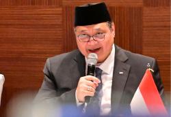 Rupiah Melemah Tembus Rp17.300 per Dolar AS, Airlangga: Itu Tugas BI Menjaga