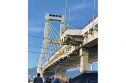 Mendebarkan! Terekam Video Kabel Jembatan Soekarno Manado Bergoyang saat Gempa M7,6