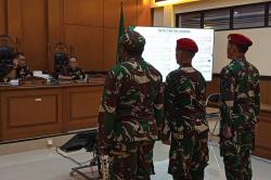 Hakim Tegur 3 Oknum Kopassus Terdakwa Pembunuhan Kacab Bank, Tak Kompak Pakai Seragam