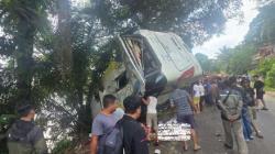 Bus Rem Blong Kecelakaan di Sanggau, 1 Orang Tewas Puluhan Luka-Luka<