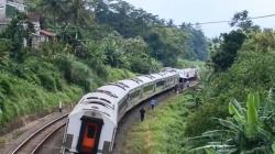 KA Bangunkarta Anjlok di Brebes, 3 Gerbong Keluar Rel<