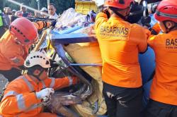 Kronologi Kecelakaan Beruntun di Wonosobo, Truk Masuk Jalur Berlawanan Tabrak 4 Kendaraan<