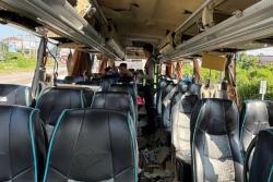 Mencekam! Bus Rombongan Bonek Meledak di Tol Tegal, 4 Suporter Luka-luka<