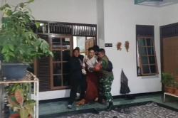 Ngeri! Mahasiswa Bacok Tante di Dramaga Bogor, Diduga Alami Gangguan Kejiwaan<