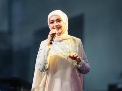 Detik-Detik Mencekam Siti Nurhaliza Kecelakaan Beruntun di Jalan Tol, Alami Cedera Kaki!