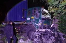 4 Orang Sekeluarga asal Blitar Tewas Kecelakaan di Probolinggo, Dimakamkan 1 Liang Lahat<