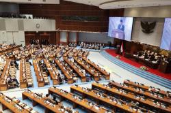 DPR Sahkan RUU P2SK jadi Undang-Undang, Atur Kripto hingga Satgas Pinjol Ilegal