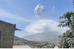 Gunung Lewotobi Laki-laki Meletus Sore Ini, Semburkan Abu Vulkanik 1.600 Meter<