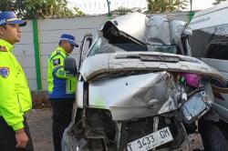 Penyebab Granmax Tabrak Truk Tewaskan 1 Orang di Tol Cipularang, Sopir Diduga Microsleep<