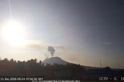 Gunung Ibu Meletus Hari Ini, Kolom Abu Capai 800 Meter