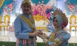 Viral Hafiz Al-Qur'an asal Turki Nikahi Gadis Palopo, Mahar Rp150 Juta<