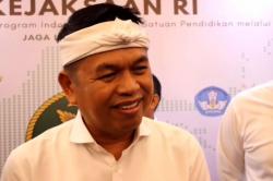 Tegas! Gubernur Jabar Dedi Mulyadi Tolak Buka Tambang Parungpanjang<