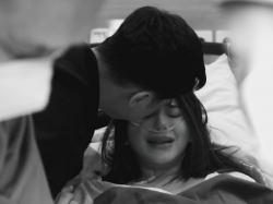 8 Jam Alyssa Daguise Berjuang Melahirkan Anak Pertama, Kuat karena Al Ghazali